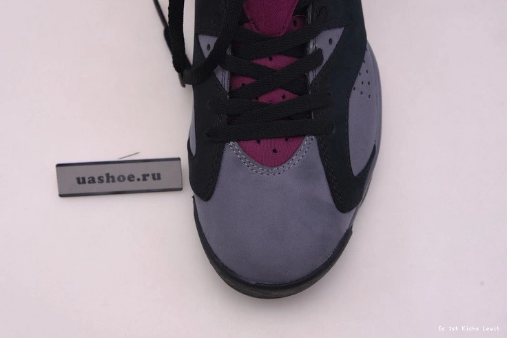 Jordan Bordeaux CT8529-063 Air 6 0302